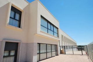 Fachada del edificio construido por Cotolma