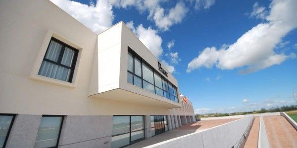 Edificio construido como centro geriátrico