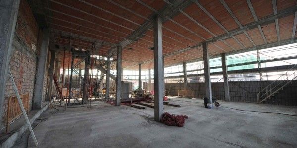 Interior de planta baja de construcción